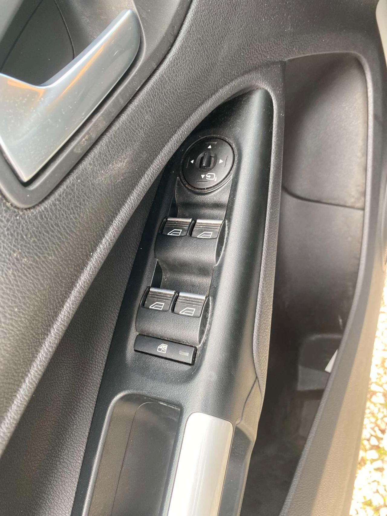 Ford Transit Connect 1.5 120cv Titanium Con Tetto Panoramico
