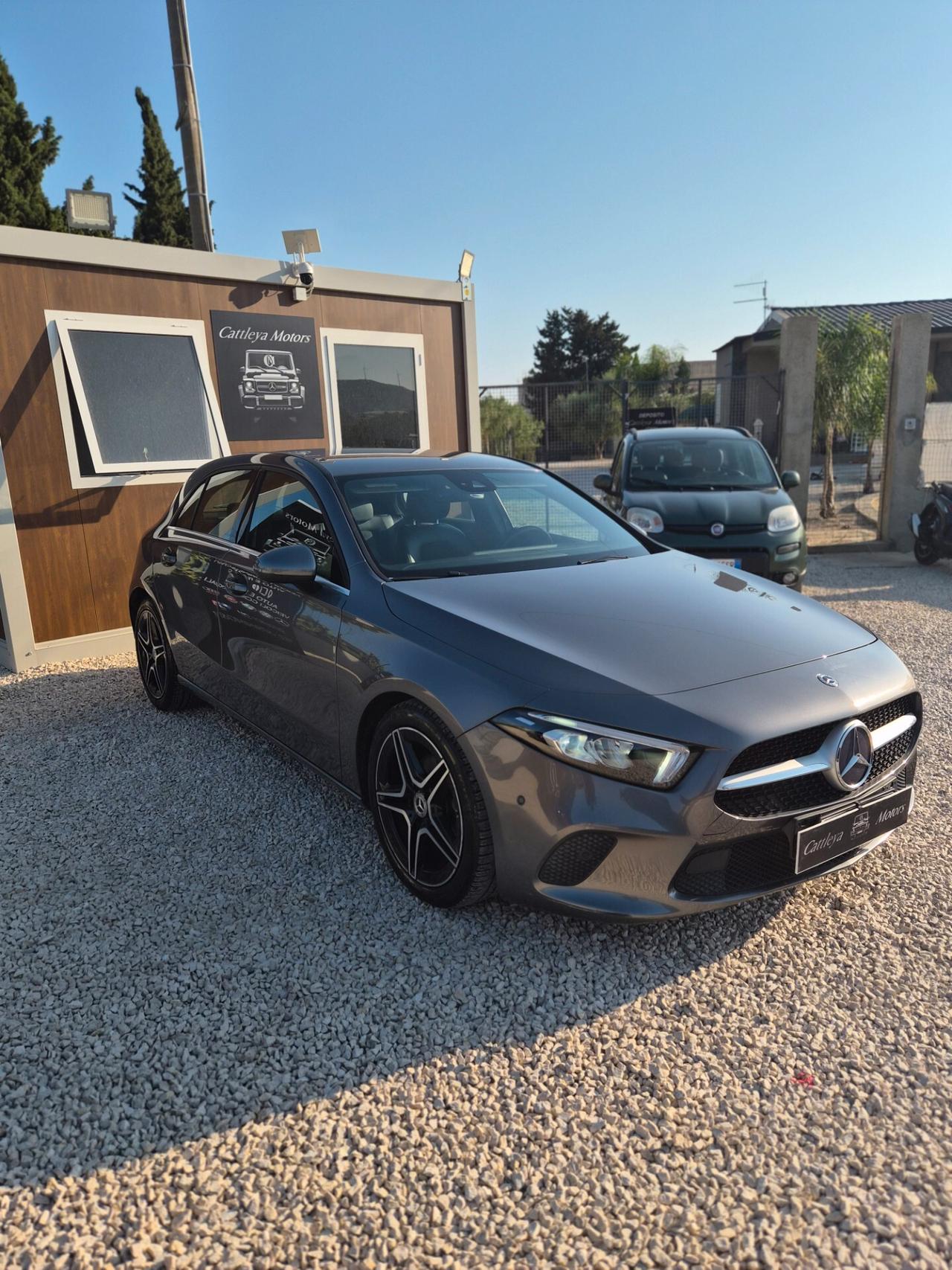 Mercedes-benz A 180 d Sport pelle,led