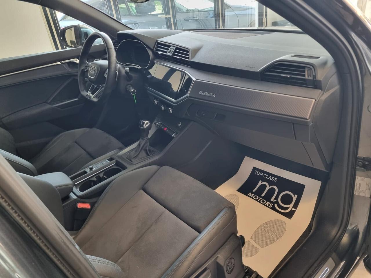 Audi Q3 RS Q3 SPB rsq3 S tronic