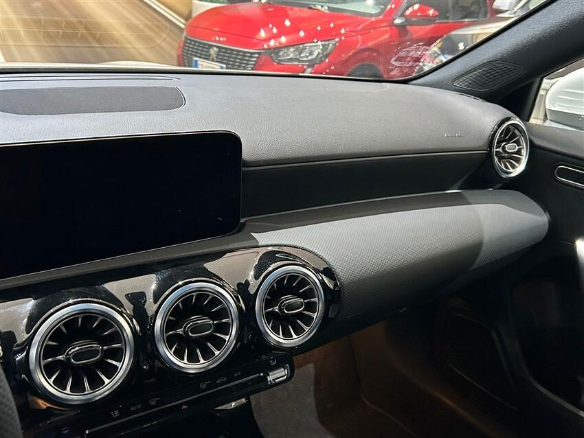 Mercedes-benz A 180 d Automatic AMG Line Premium