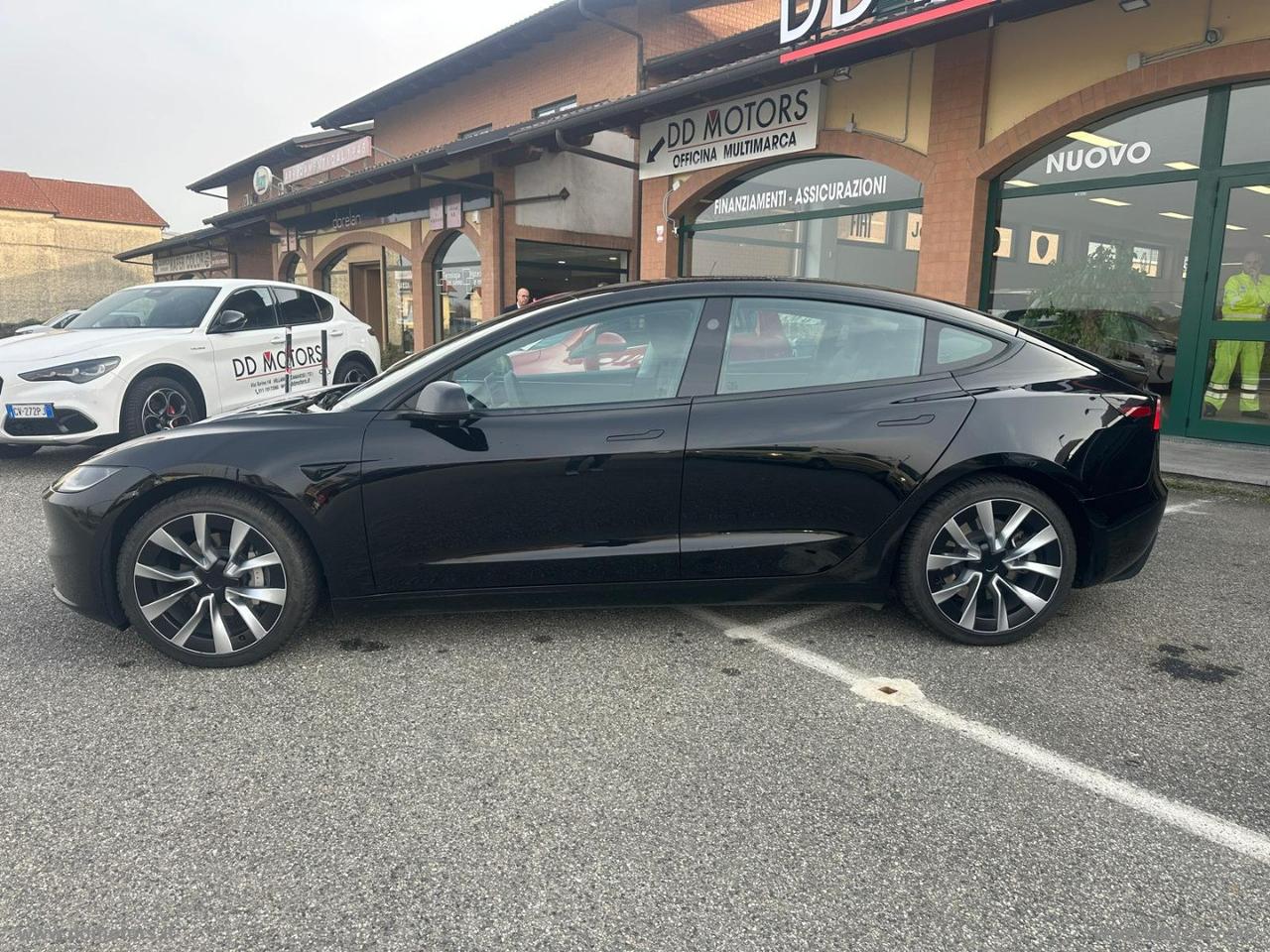 TESLA Model 3 NV35 RWD Premium 400 KM AUTONOMIA