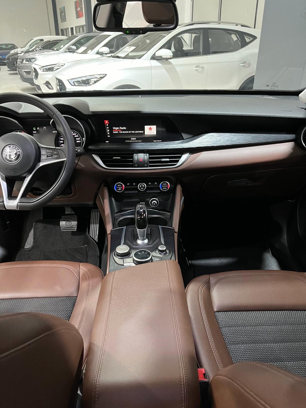 Alfa Romeo Stelvio 2.2 Turbodiesel 210 CV AT8 Q4 Executive