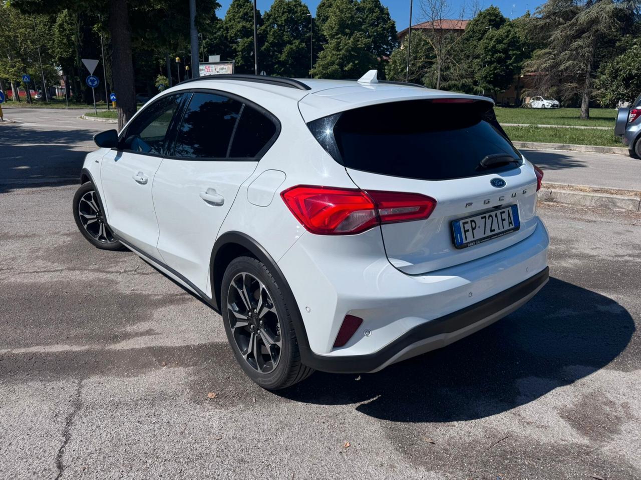 Ford Focus 1.0 EcoBoost 125 CV automatico 5p. Active Co-Pilot