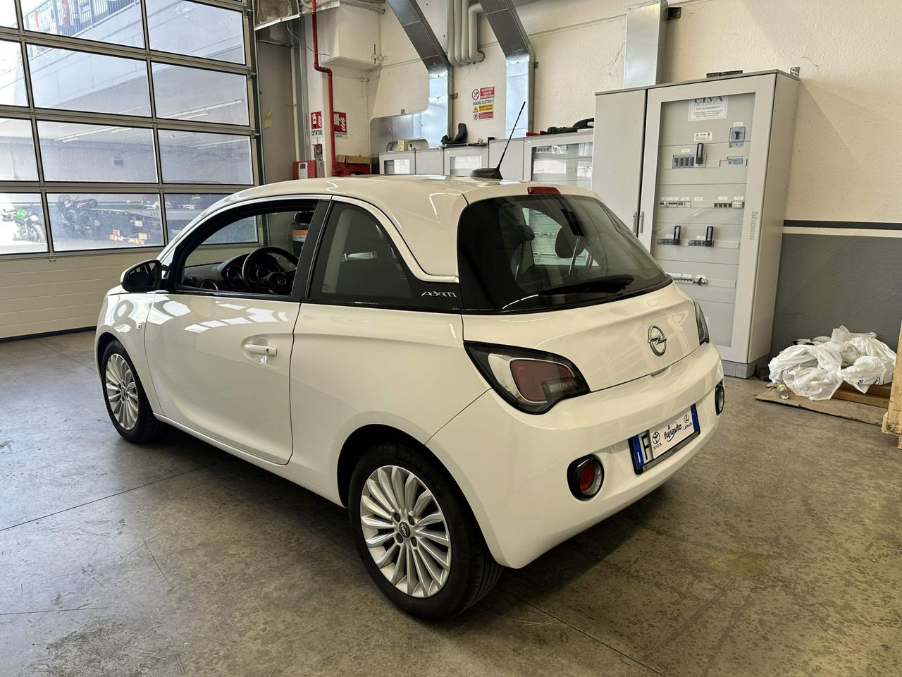 Opel Adam 1.4 Glam Gpl-tech 87cv E6