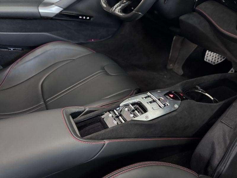 Ferrari SF90 Spider 4.0 Hybrid DCT 4WD Spider