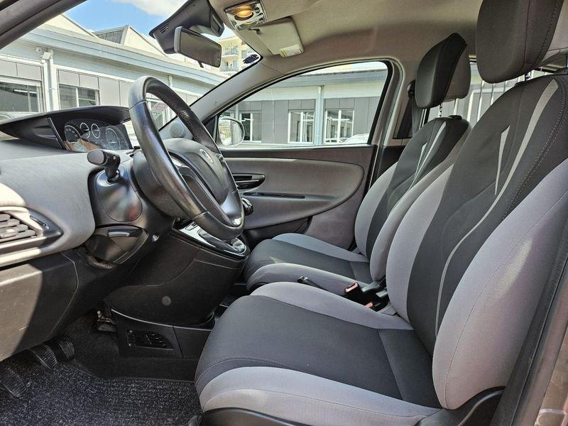 Lancia Ypsilon Ypsilon 1.2 8v Silver 69cv