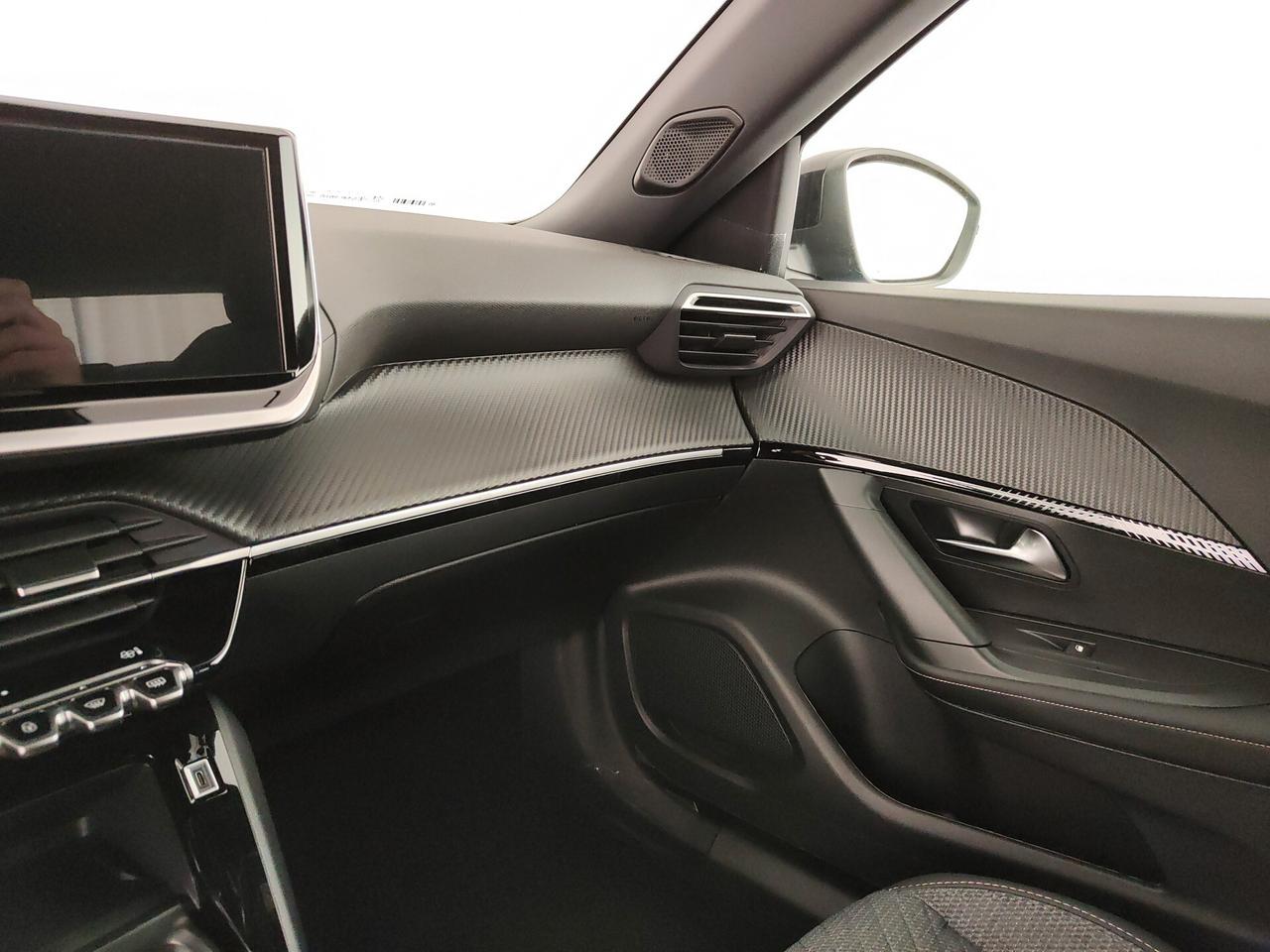 Peugeot 2008 PureTech 130 S&S EAT8 Allure