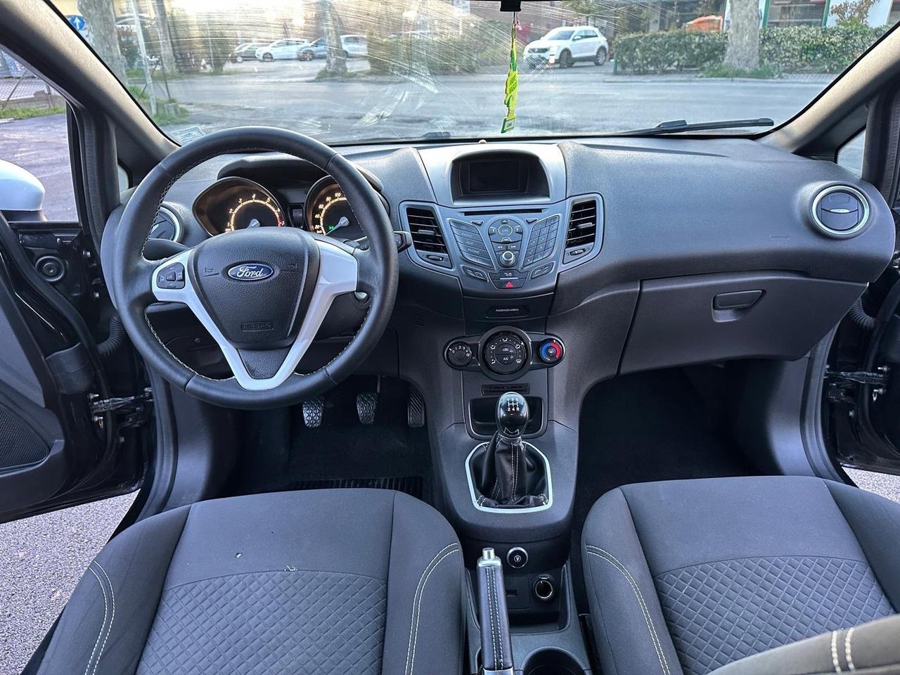 Ford Fiesta 1.4 5 porte Bz.- GPL Black & White Edition 2017