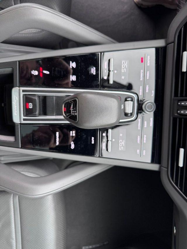 PORSCHE Cayenne Coupé 3.0 V6 E-Hybrid PASM PANO BOSE IVA ESPOSTA