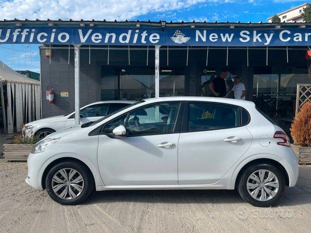 PEUGEOT 208 1.4 HDi 68CV 5p. AUTOCARRO - 2014