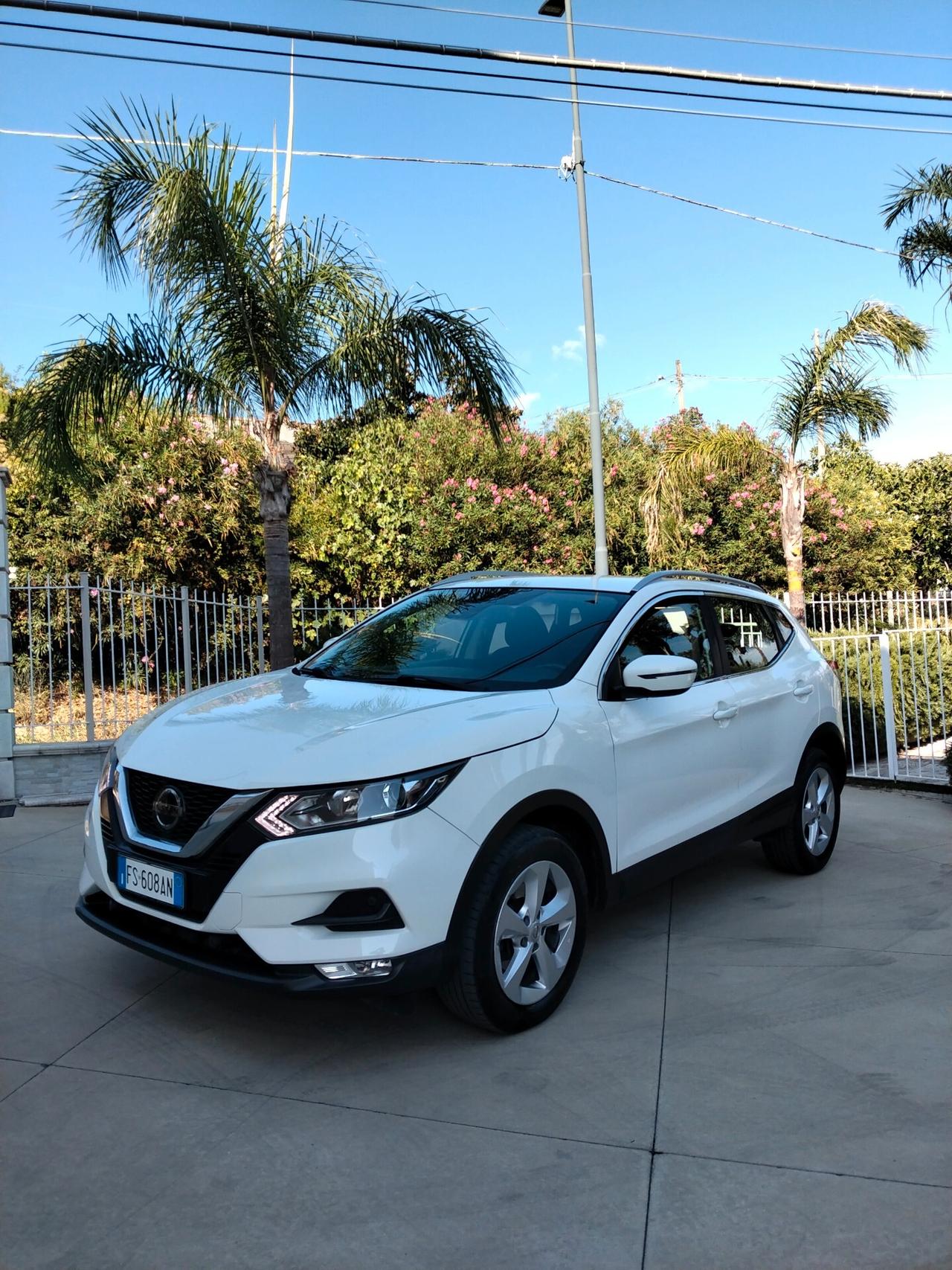 Nissan Qashqai 1.5 dCi N-Connecta