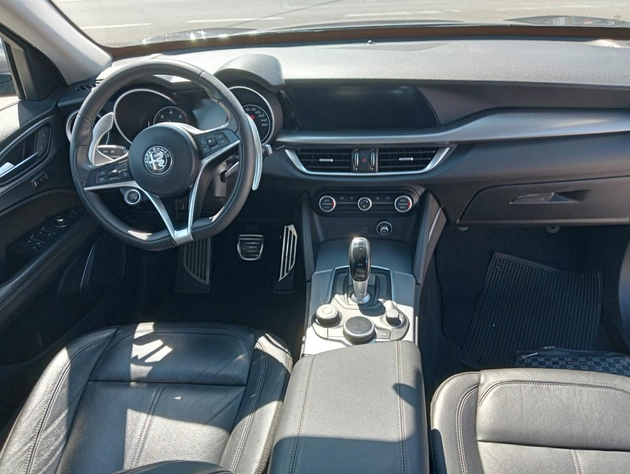 Alfa Romeo Stelvio 2.2 Turbodiesel 210 CV AT8 Q4 Super