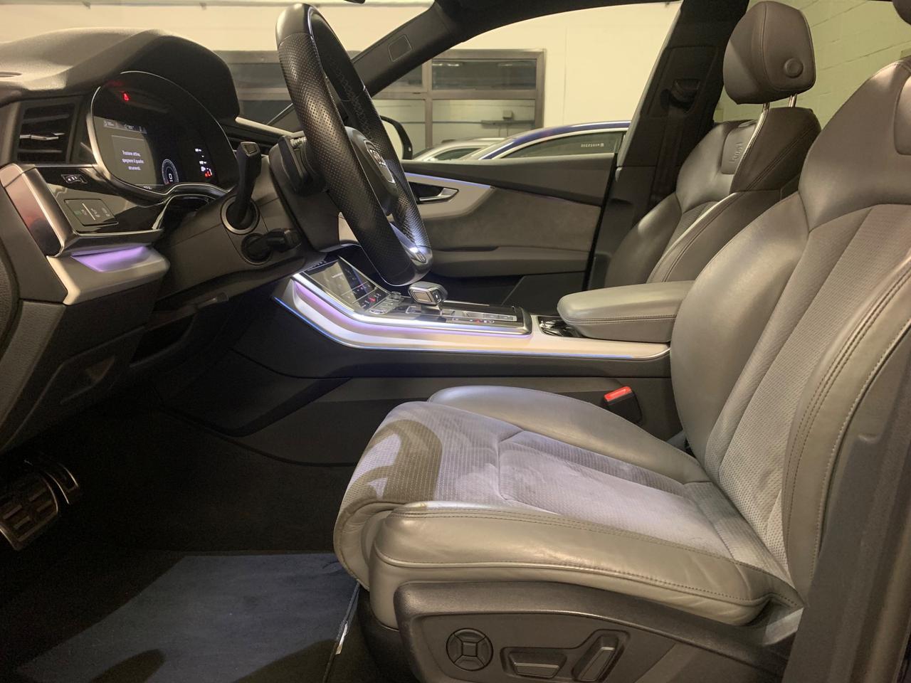 Audi Q8 55 TFSI quattro tiptronic S line