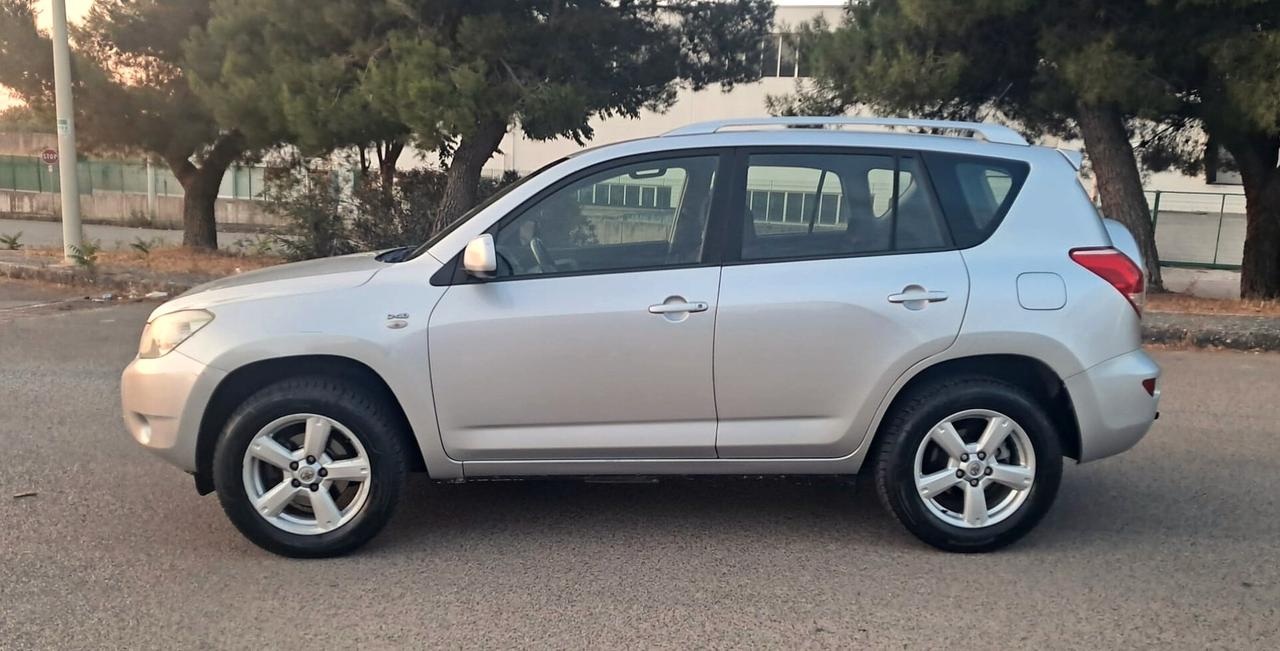 Toyota RAV 4 RAV4 2.2 D-4D 136 CV Sol