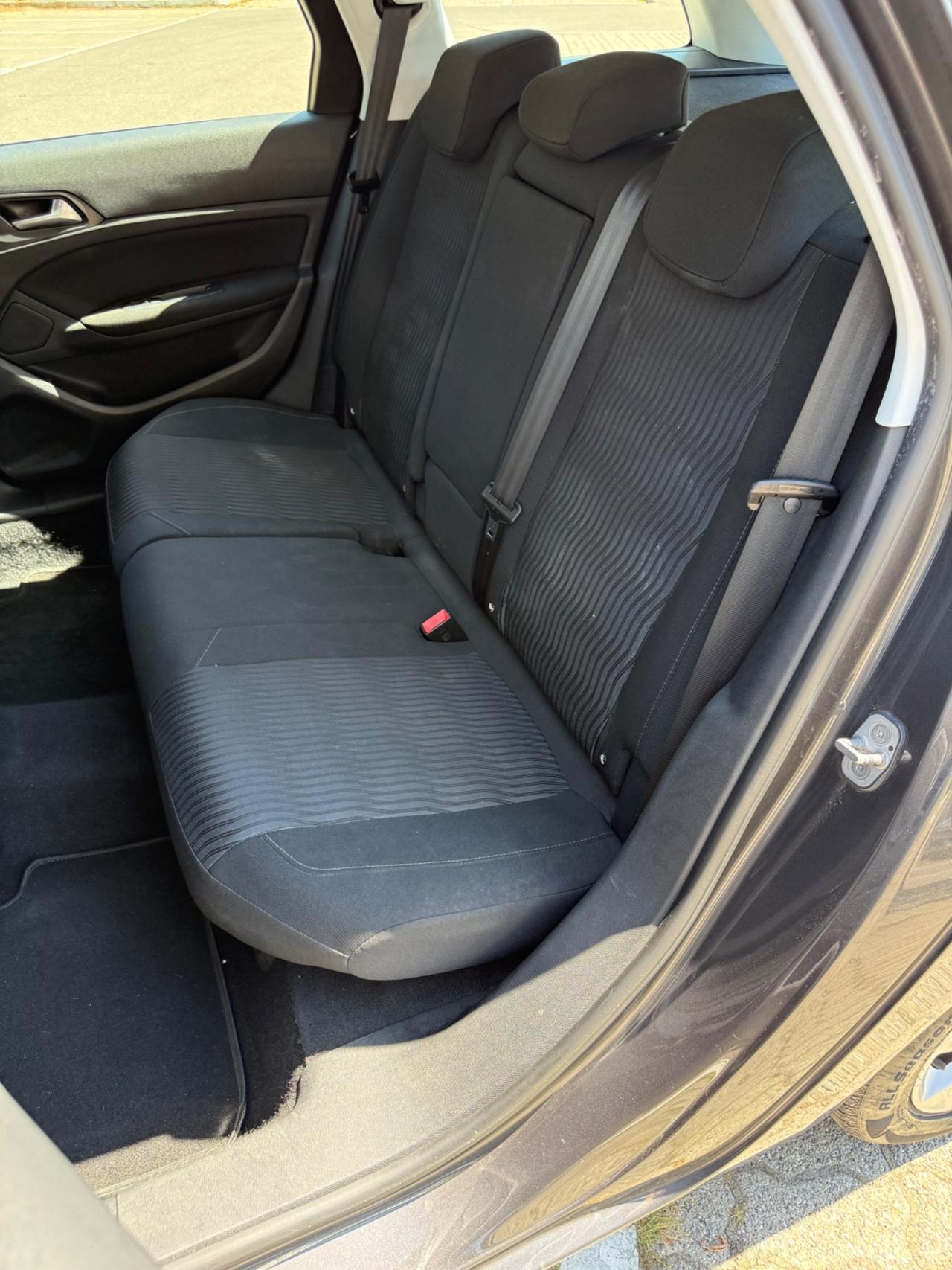 Peugeot 308 BlueHDi 120 S&S SW Navi*Cerchi*Pdc*E6