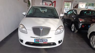 Lancia Ypsilon 1.4 Oro Ecochic GPL