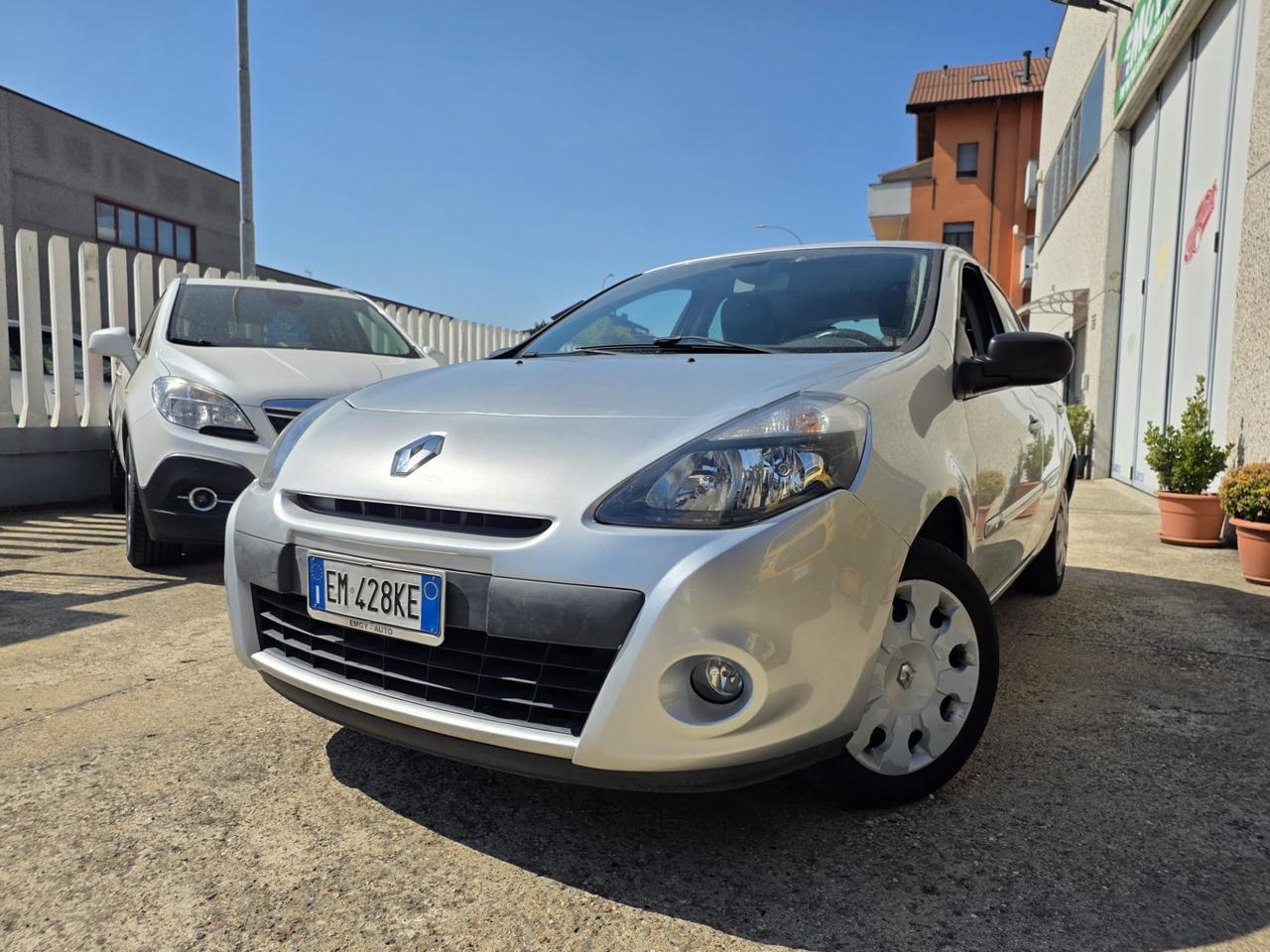 Renault Nuova Clio 1.2 16V 5 p. Euro 5 Neopatentati