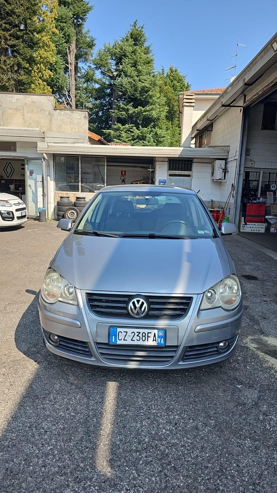 Volkswagen Polo 1.4/80CV TDI 5p. Sportline