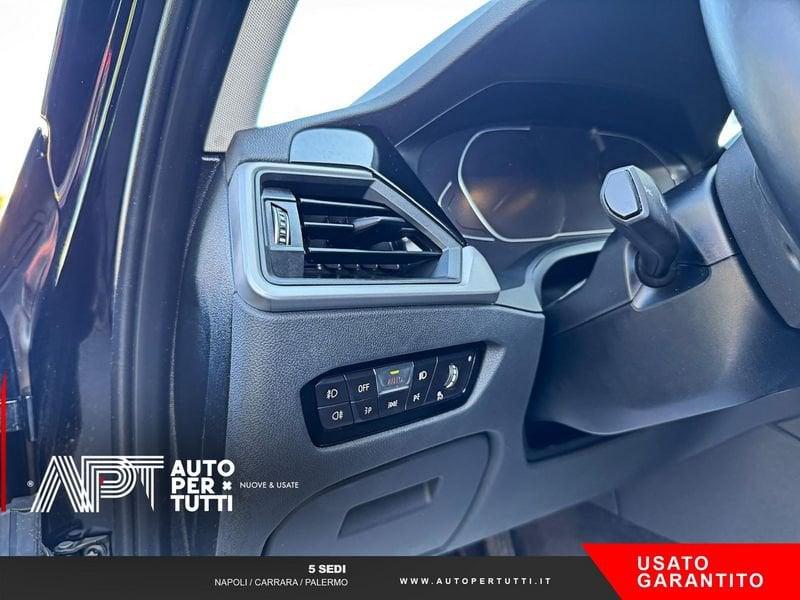 BMW Serie 3 320d Touring mhev 48V xdrive Business Advantage au