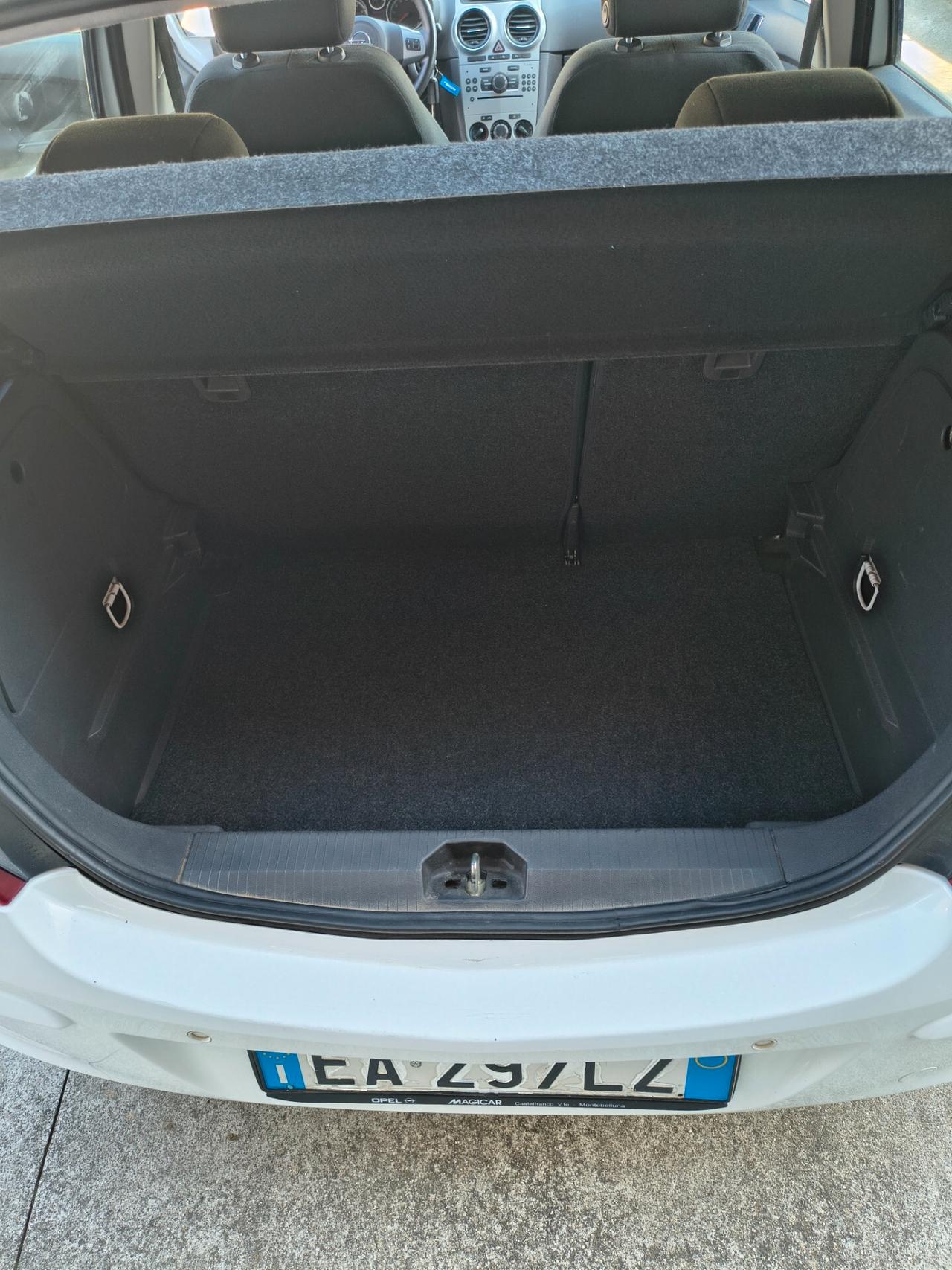 Opel Corsa 1.2 80CV 5 porte GPL-TECH Enjoy