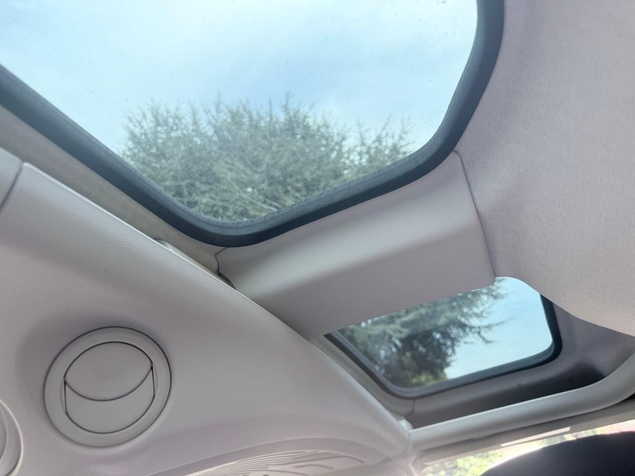 Peugeot Partner Tepee 1.6 110CV Outdoor