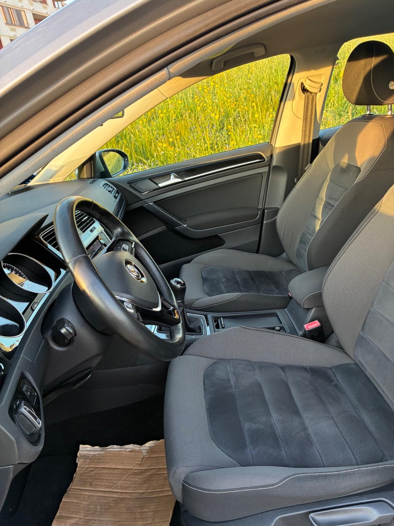 Volkswagen Golf 1.6 TDI 5p. Trendline BlueMotion Technology