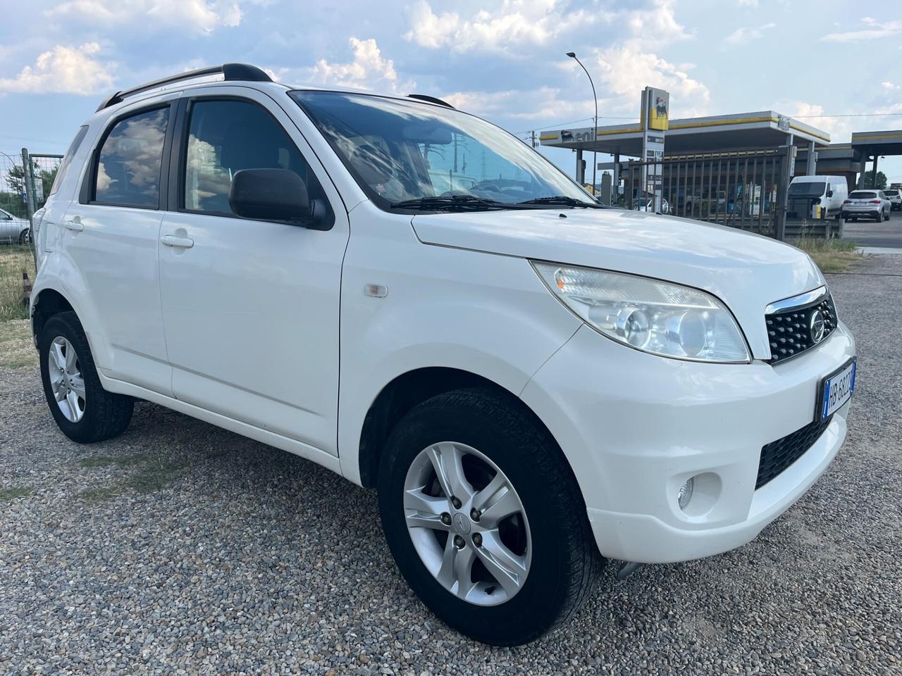 Daihatsu Terios 1.5 2WD B Easy Five Think Pink