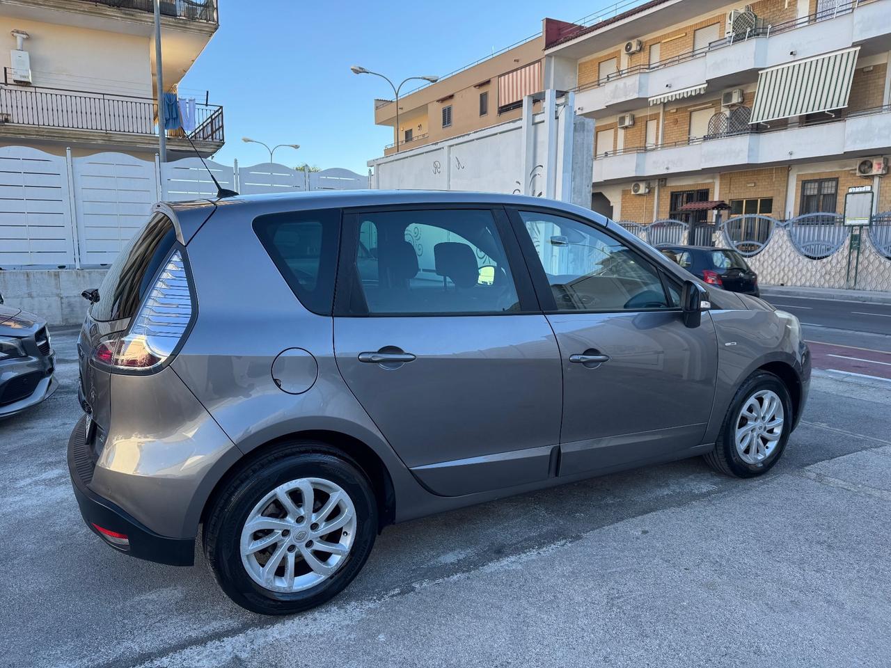 Renault Scenic XMod 1.5 DIESEL 110CV Limited 2015