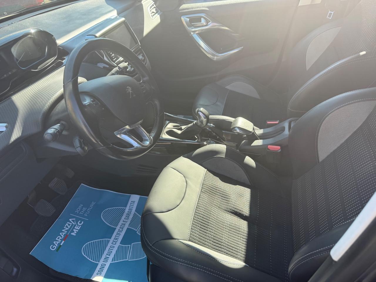 Peugeot 2008 BlueHDi 100 Allure