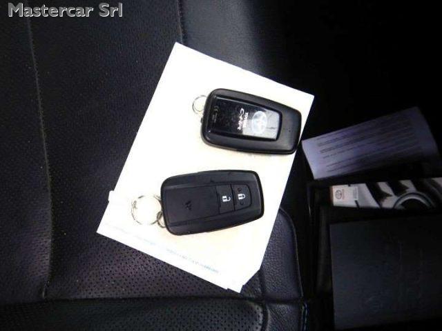 TOYOTA C-HR C-HR 1.8h Style 2wd e-cvt my19 Navi - FZ669KL