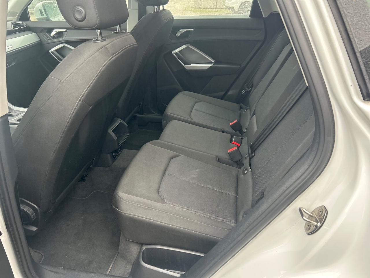 Audi Q3 Business 2.0 35 TDI #7993