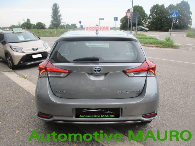 TOYOTA Auris 1.8 Hybrid Cool
