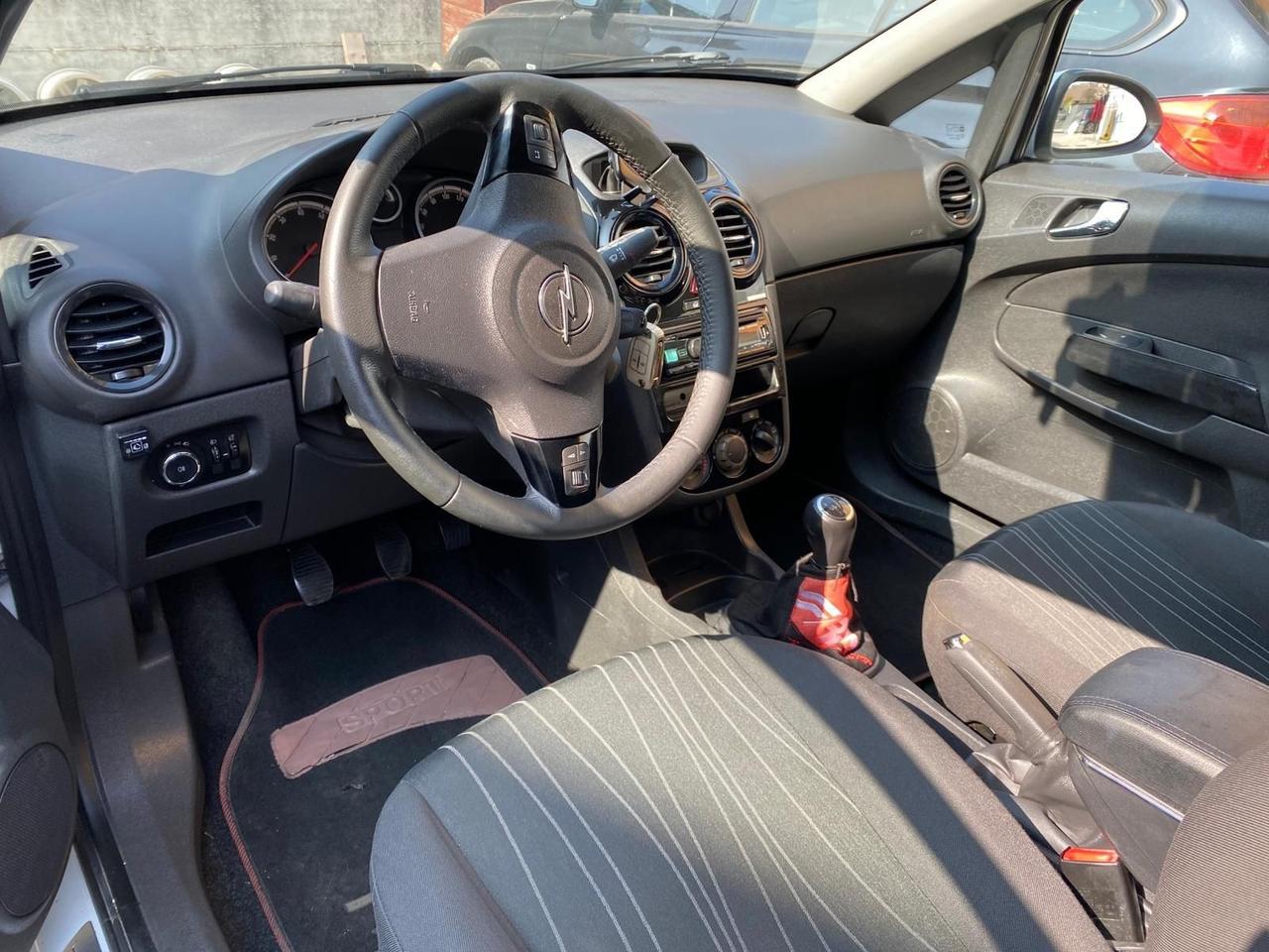 Opel Corsa 1.2 80CV 3 porte GPL-TECH Edition