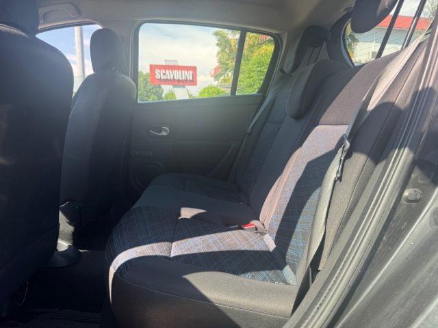 RENAULT Clio 1.2 16V 5 porte Le Iene
