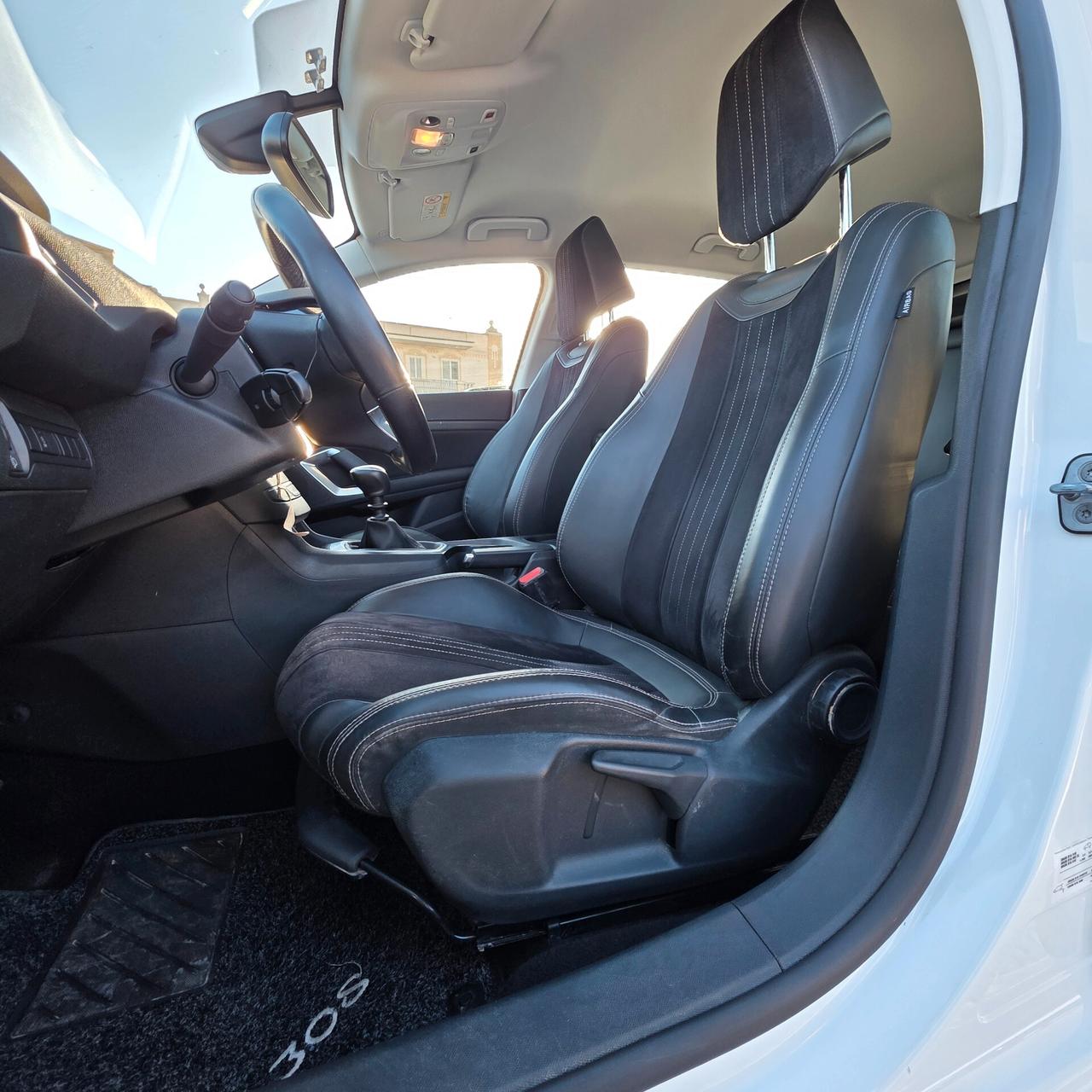 Peugeot 308 BlueHDi 130 S&S EAT8 Allure
