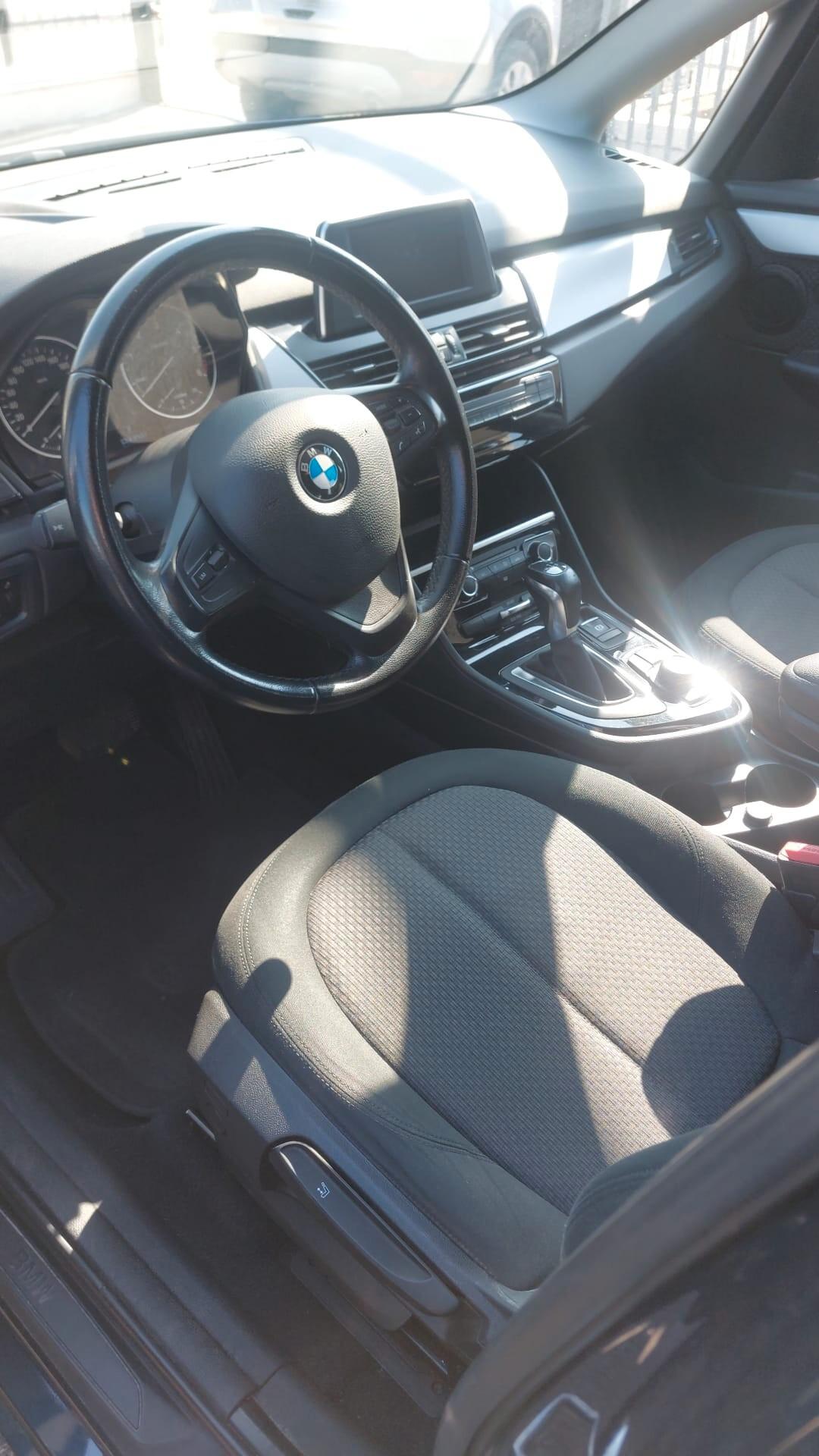 Bmw 2er Active Tourer 218d Advantage