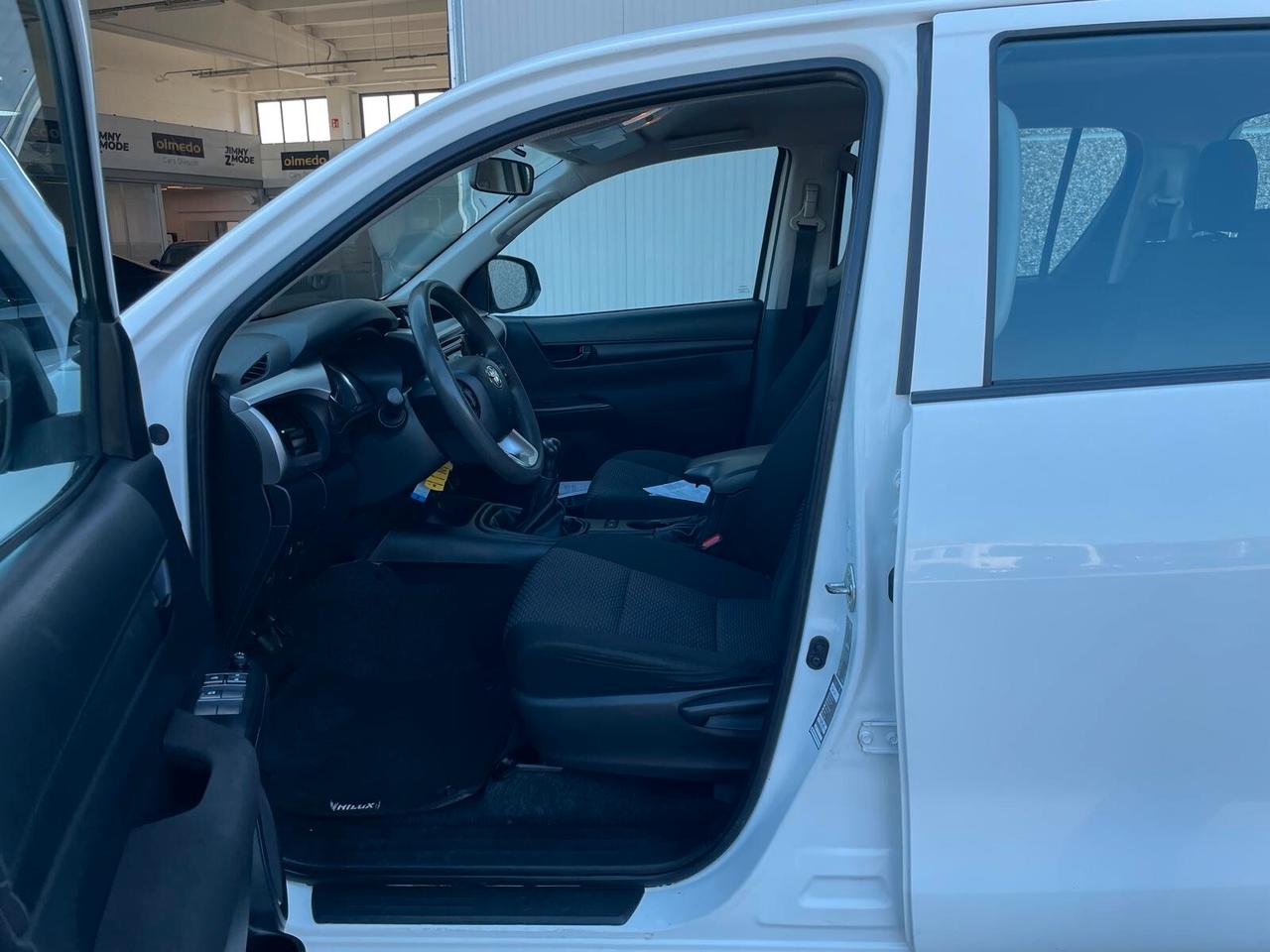 Toyota Hilux 2.4 D-4D 4WD 4 porte Double Cab Comfort