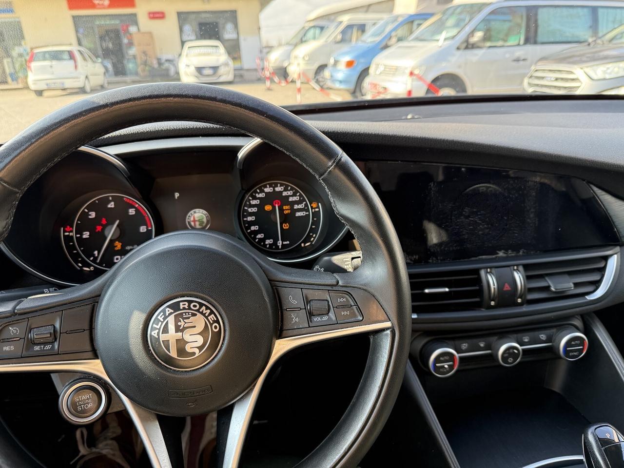 ALFA ROMEO GIULIA 150CV NAVI LED DNA