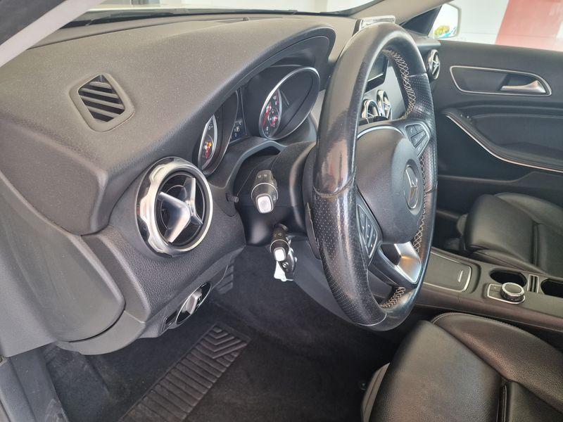 Mercedes-Benz GLA-X156 2017 - GLA 180 d Sport auto