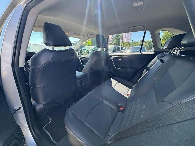 Toyota RAV4 2.5 HV 218cv E-CVT Lounge 2WD
