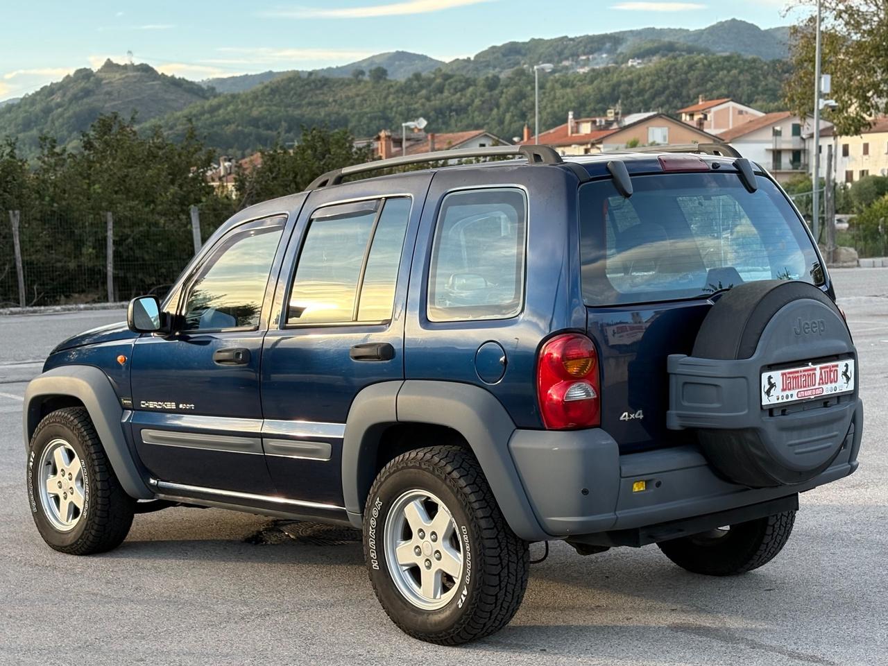 Jeep Cherokee SPORT 2.5 CRD AUTOCARRO 4 POSTI
