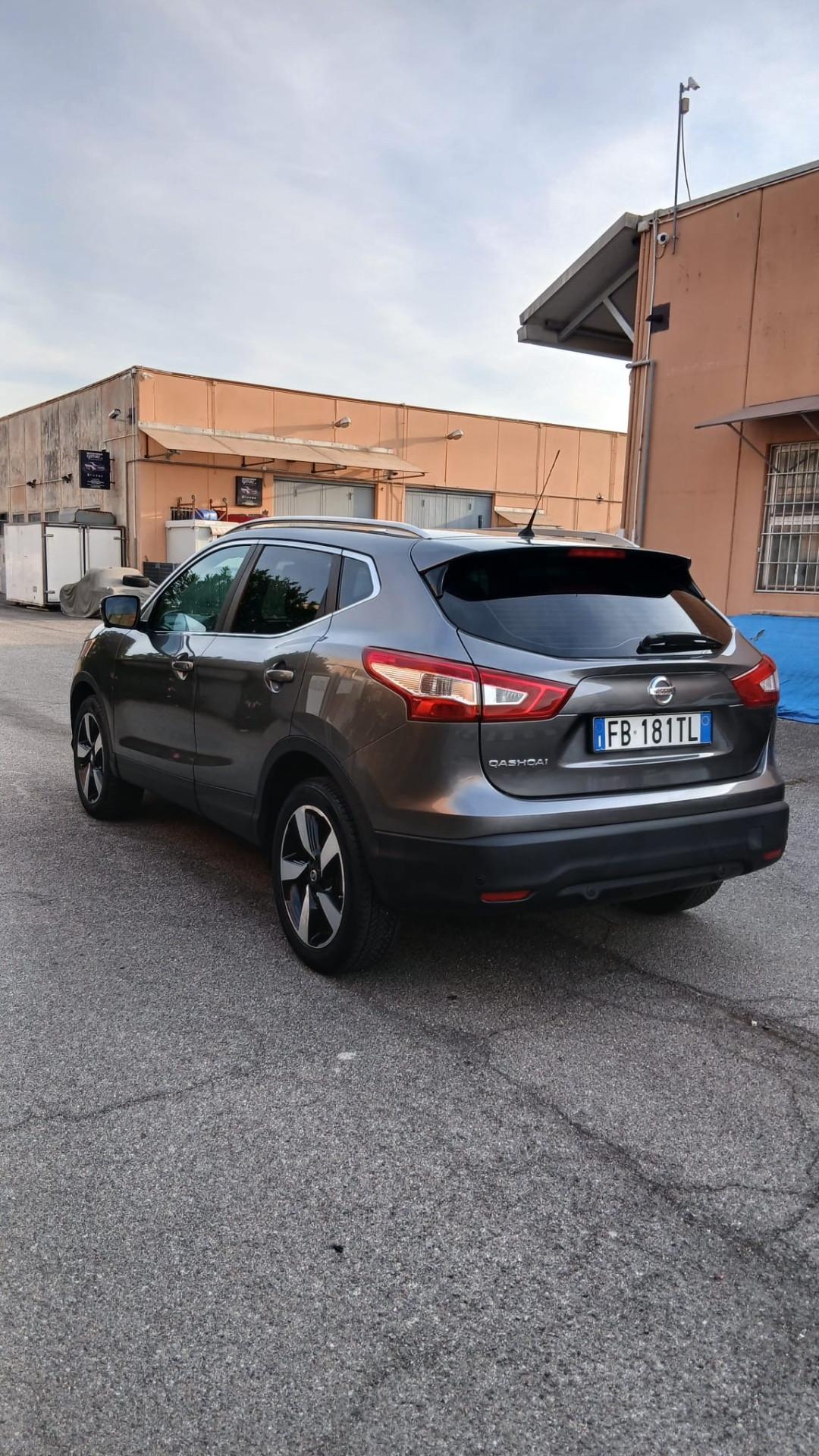 Nissan Qashqai 1.2 DIG-T Tekna