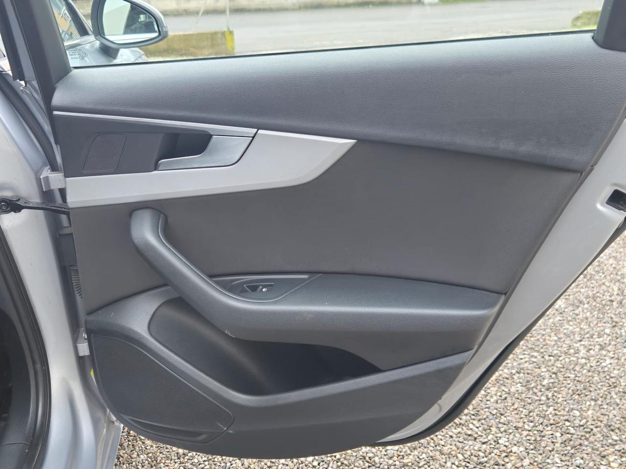 Audi A4 AVANT 2.0TDI SPORT 150 CV S-TRINIC