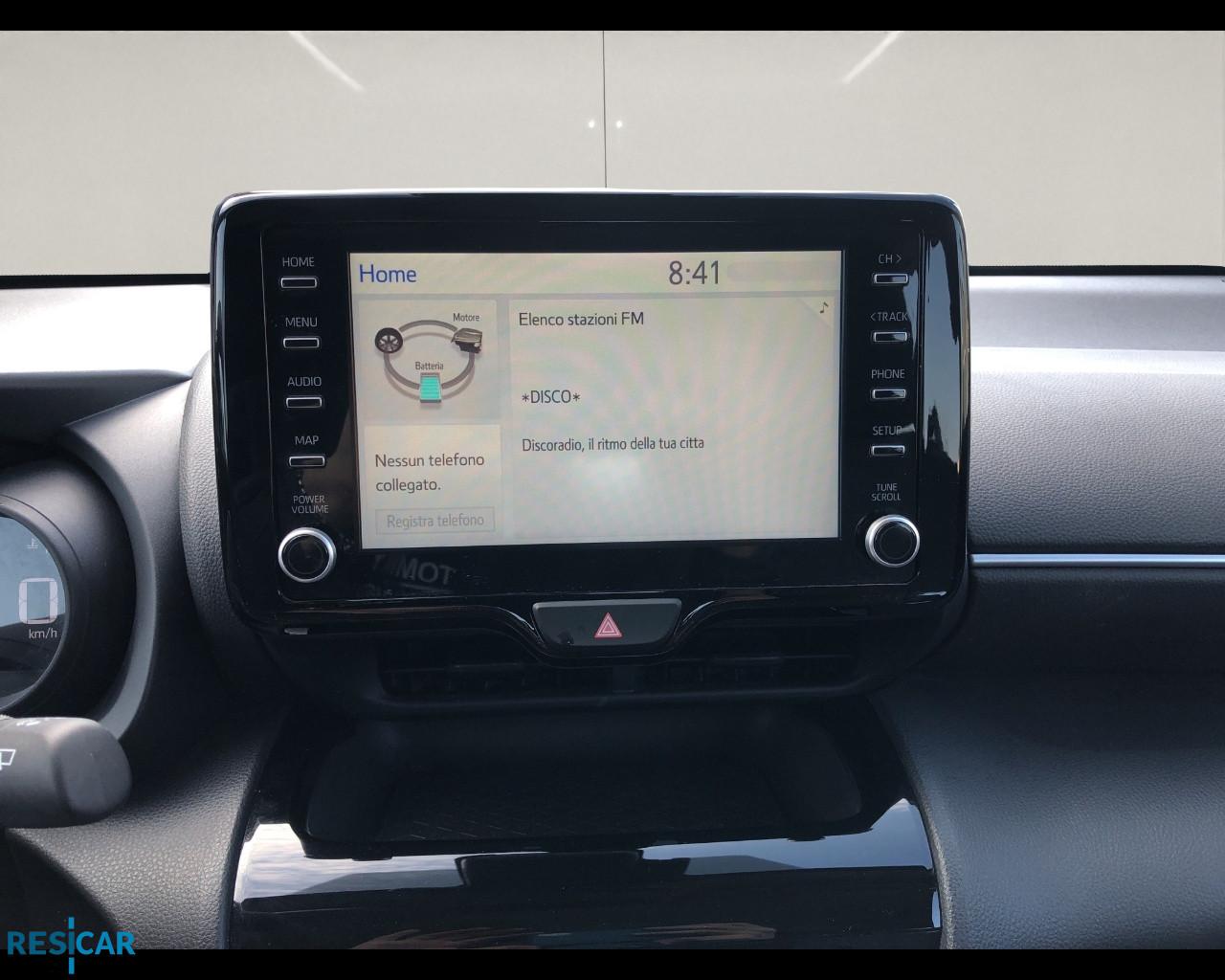 TOYOTA Yaris Cross 1.5h Active fwd 116cv e-cvt