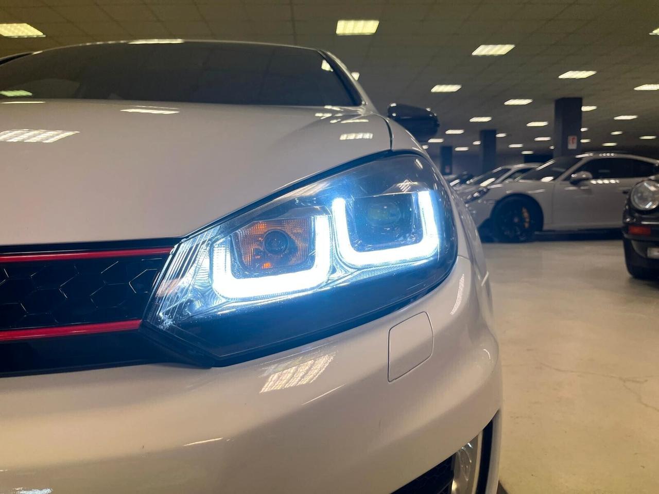 Volkswagen Golf GTI 2.0 TSI 5p.