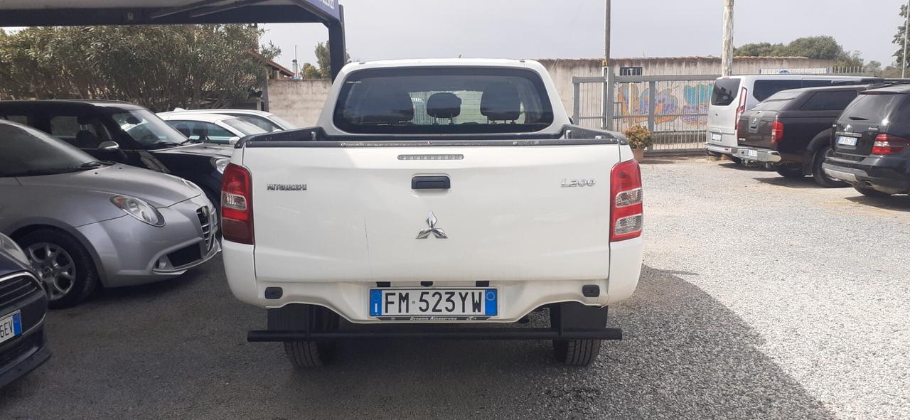 Mitsubishi L200 2017 - 2.4D 4X4 Lb automobili