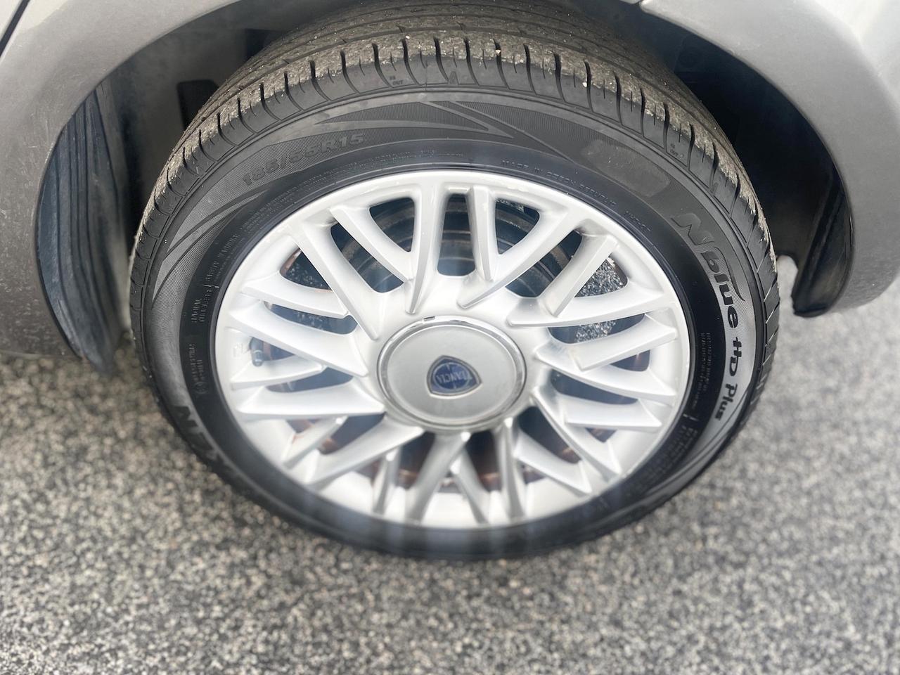 Lancia Ypsilon 1.2 Benzina 69CV E6 Neo - 2015