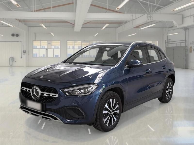 MERCEDES-BENZ GLA 200 d Automatic 4MATIC Sport