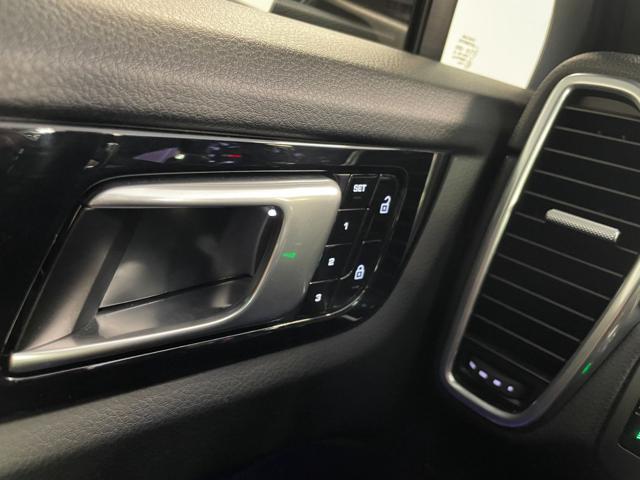 PORSCHE Cayenne 2.9 V6 S TETTO / CHRONO / 360° / P.A.S.M.