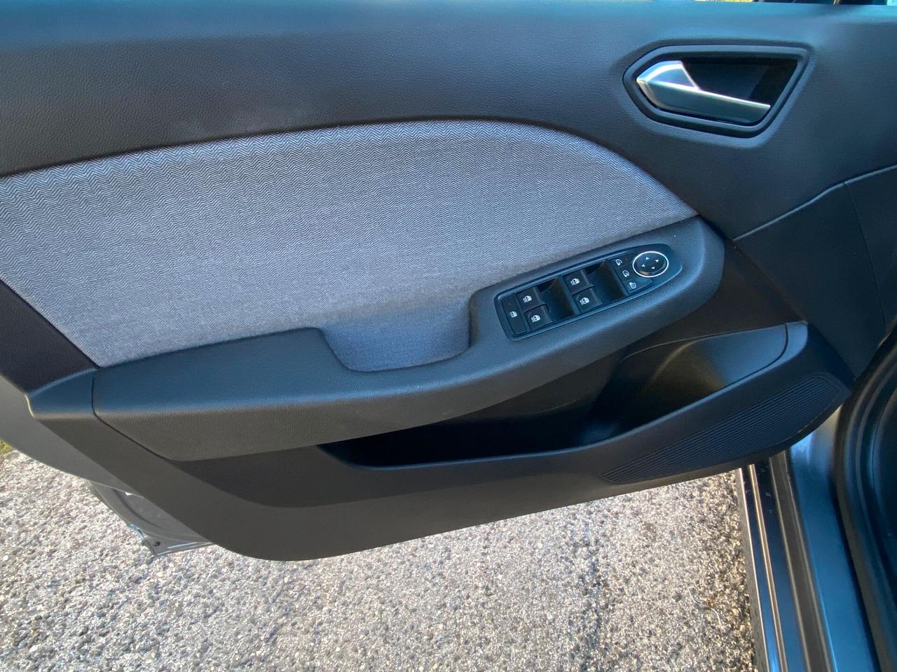 Renault Clio TCe 90 CV 5 porte Techno NAVI ''AZIENDALE''